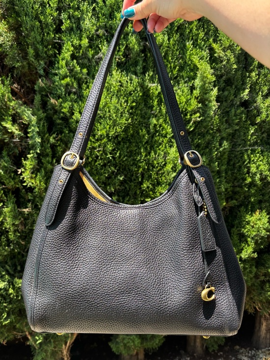 Coach Handbags - Coach Lori Shoulder bag - black pebbled leather